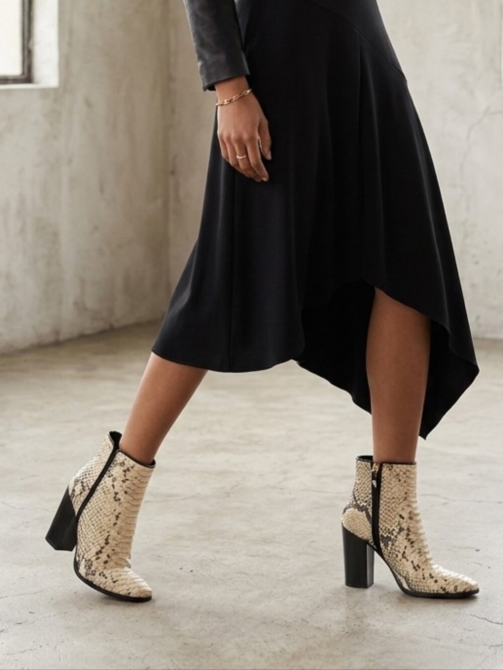 Giuseppe Zanotti Cream Snake-Print Ankle Boots with Black Heel 36